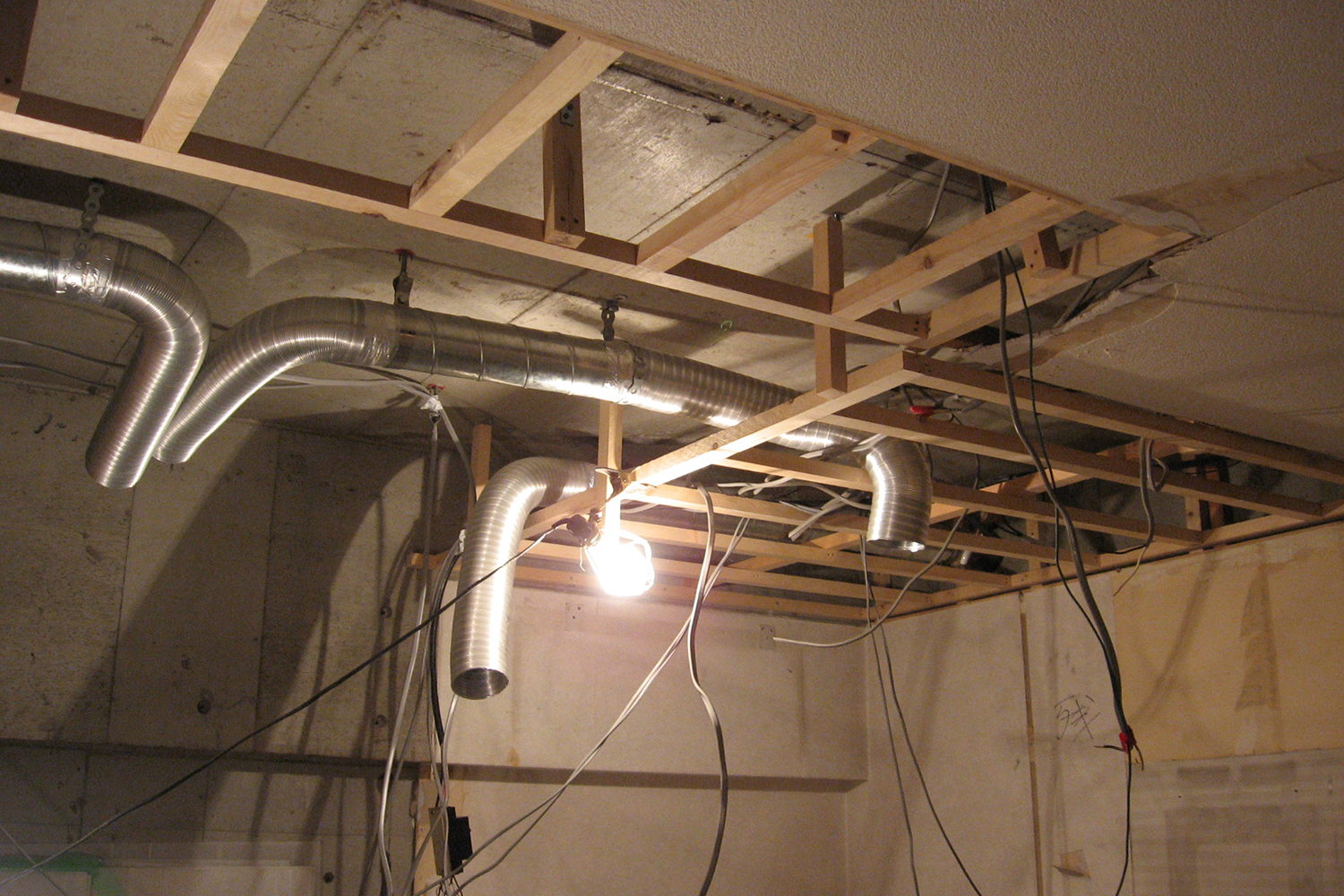 空調設備天井配管